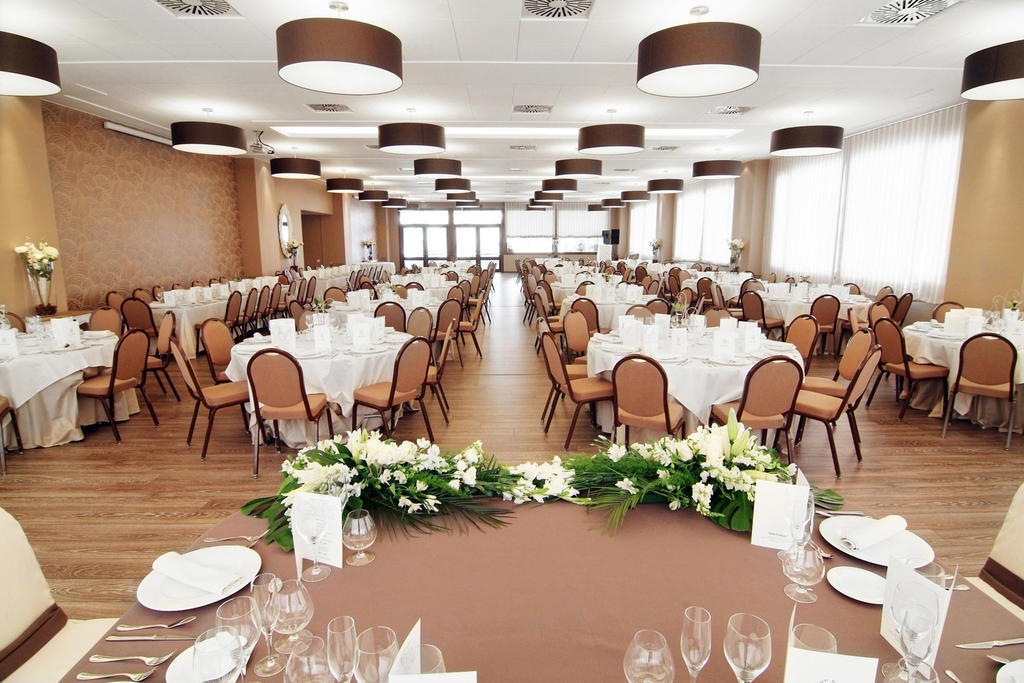 קלמוצ'ה Hotel Fidalgo מראה חיצוני תמונה